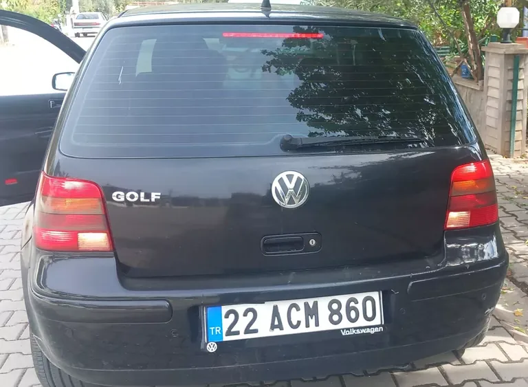 Post-repair tail-light function test.