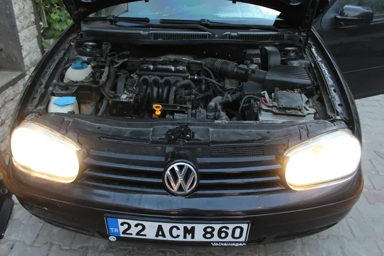 Overall front view after the lighting system renewal.