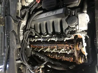 BMW E60 525i (M54)